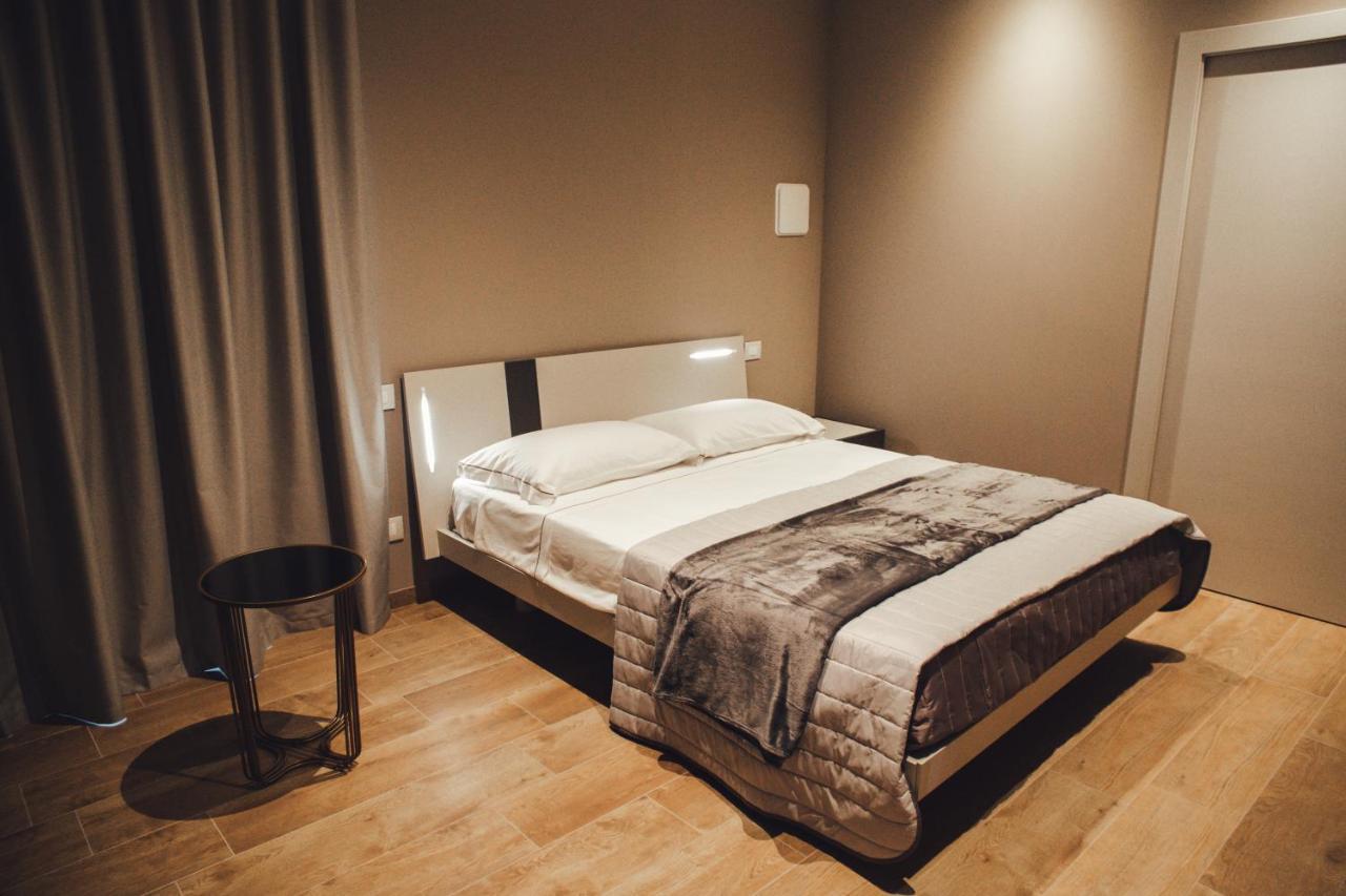L'Infinito Residence Castelvetro Piacentino Εξωτερικό φωτογραφία
